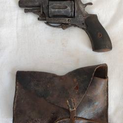 Petit revolver Velodog avec &eacute;tui cuir