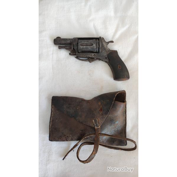 Petit revolver Velodog avec �tui cuir