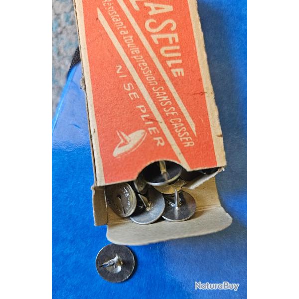 Bo�te ancienne punaises BA�ONNETTE acier + contenu mercerie vintage