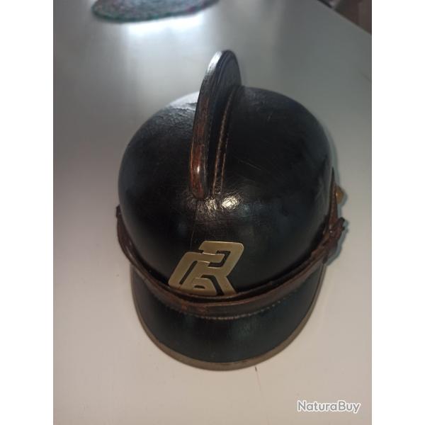Casque cuir pompier Allemand.
