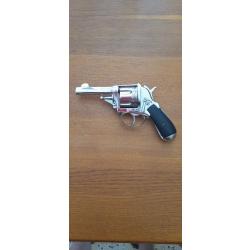 Revolver elg brevet baston bodeo