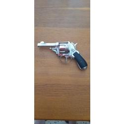 Revolver elg brevet baston bodeo