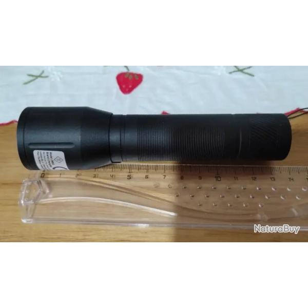 Lampe tactique stromboscope recharge USB