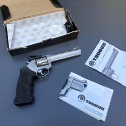 TAURUS 687 Tracker 357 magnum