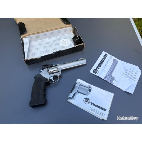 TAURUS 687 Tracker 357 magnum