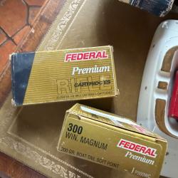 2 boites de Munitions 300 winchester Magnum