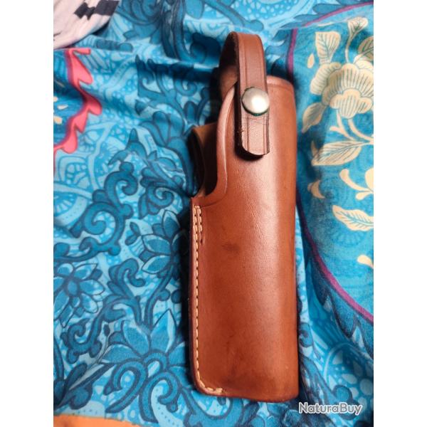 �tui cuir pour colt 45