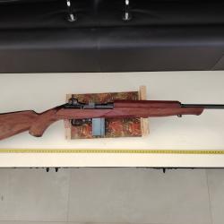 Carabine Inland US M1 calibre 30 carbine modifi&eacute;e en cat&eacute;gorie C