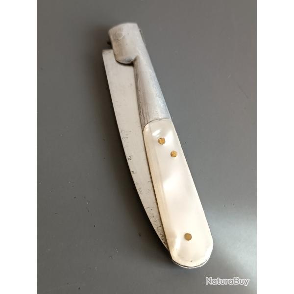 ANCIEN COUTEAU VENDETTA, THIERS, XX�me, manche style nacre.