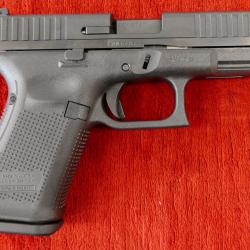 GLOCK 44