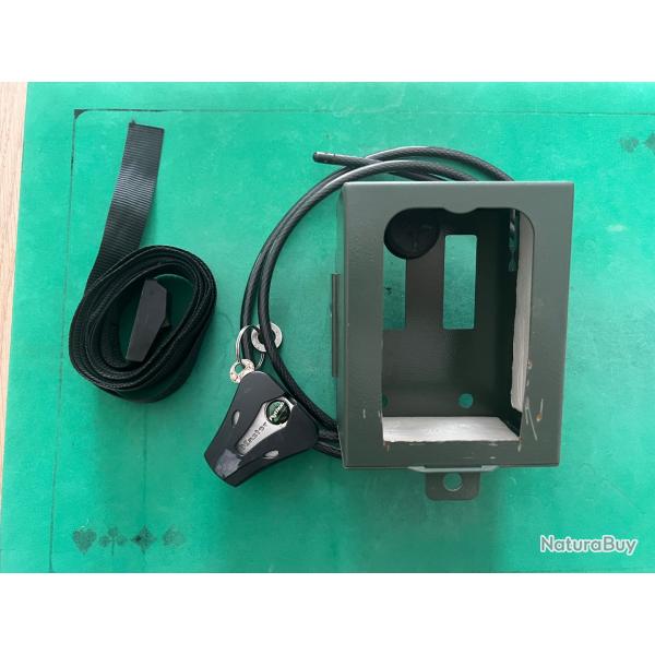 Bo�tier m�tallique cam�ra Minox + c�ble