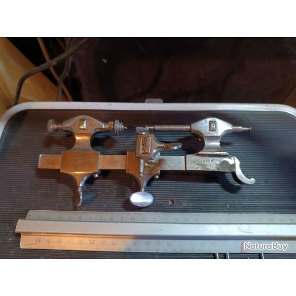 Ancien tour a pivot professionnel comptoir europ�en de bijouterie CEB horloger Bijoutier