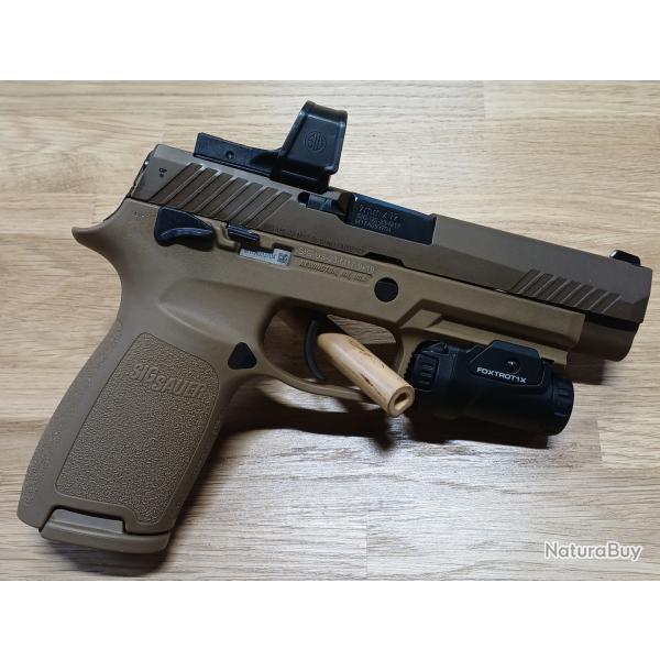 PISTOLET SIG SAUER P320 M17 9X19 + POINT ROUGE ROMEO + LAMPE TACTIQUE