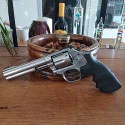 A VENDRE r&eacute;volver S&W 22 LR MOD 617-6