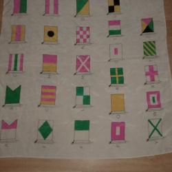 foulard vintage soie  drapeaux pays du monde  /  dim 73 x 73  cm