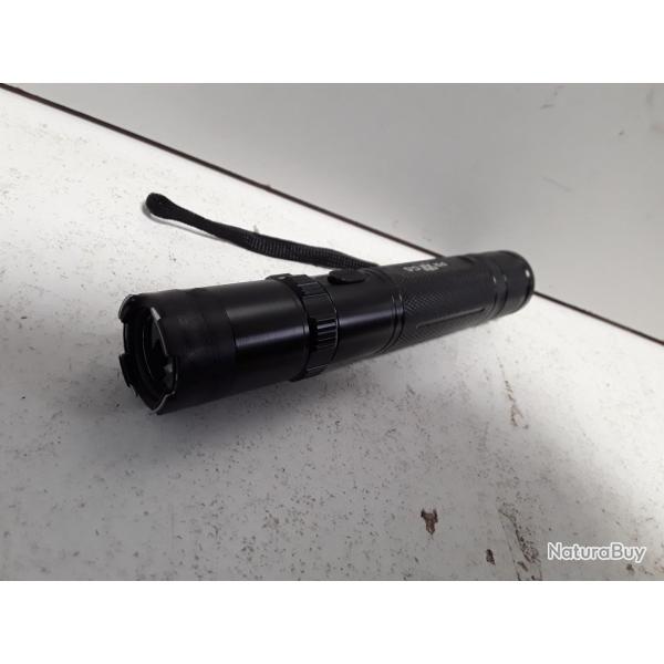 Shocker lampe torche Praga 10 000 000v