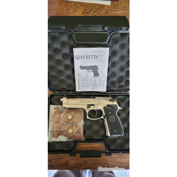 bonjour,vend beretta 92 fs nikel� 4,5 plaquettes de crosse en bois,umarex