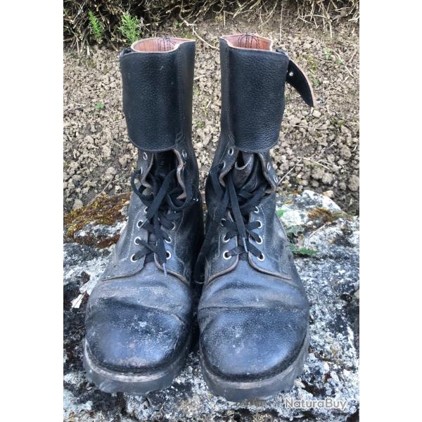 Authentiques rangers en taille 44. Chaussures Arm�e fran�aise Paint Ball