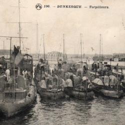 Carte Postale Ancienne Dunkerque Torpilleurs - N&deg;7743