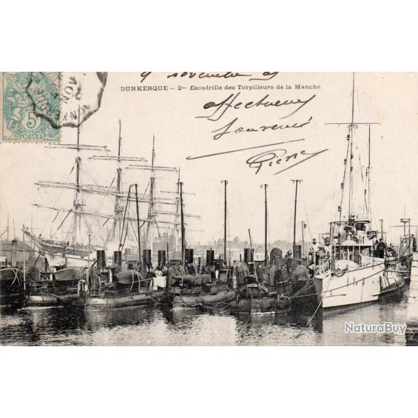 Carte postale Dunkerque Quai de la D�fense mobile - N�7747
