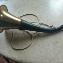 corne de chasse 40cm laiton garni cuir