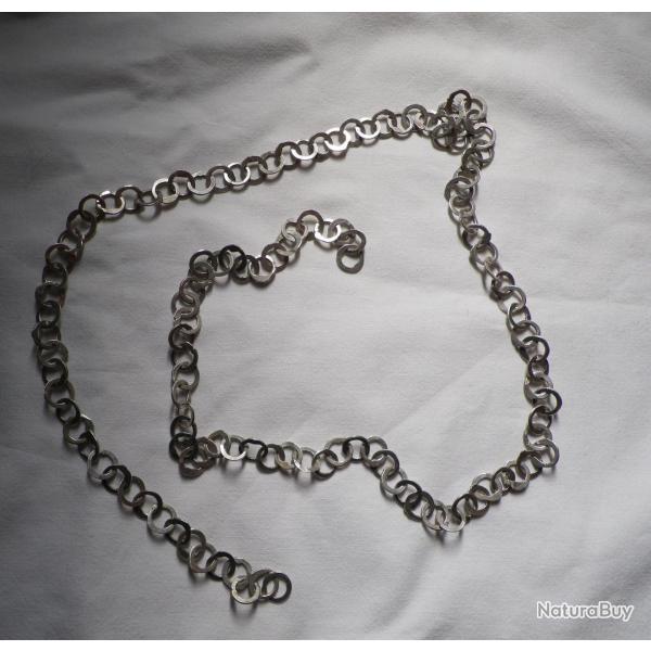 Ancienne cha�ne longueur 80 cm et certainement en argent massif (5 poin�ons voir photos)