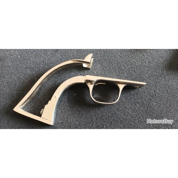 Backstrap et Tiggerguard nickel� pour colt 1873. Calibre inconnu.