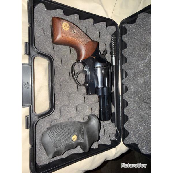Revolver Manurhin MR88 Sp�cial Police .357 Magnum + accessoires (bo�te, Trausch, holster)