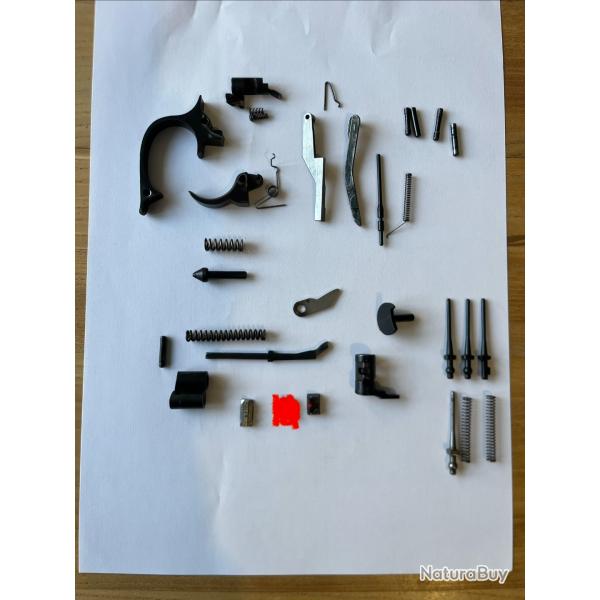 Lot de pi�ces walther PPK / PP