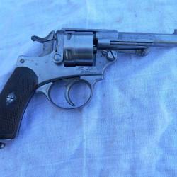 Revolver r&egrave;glementaire  MAS Mle 1873 , Cal. 11 mm