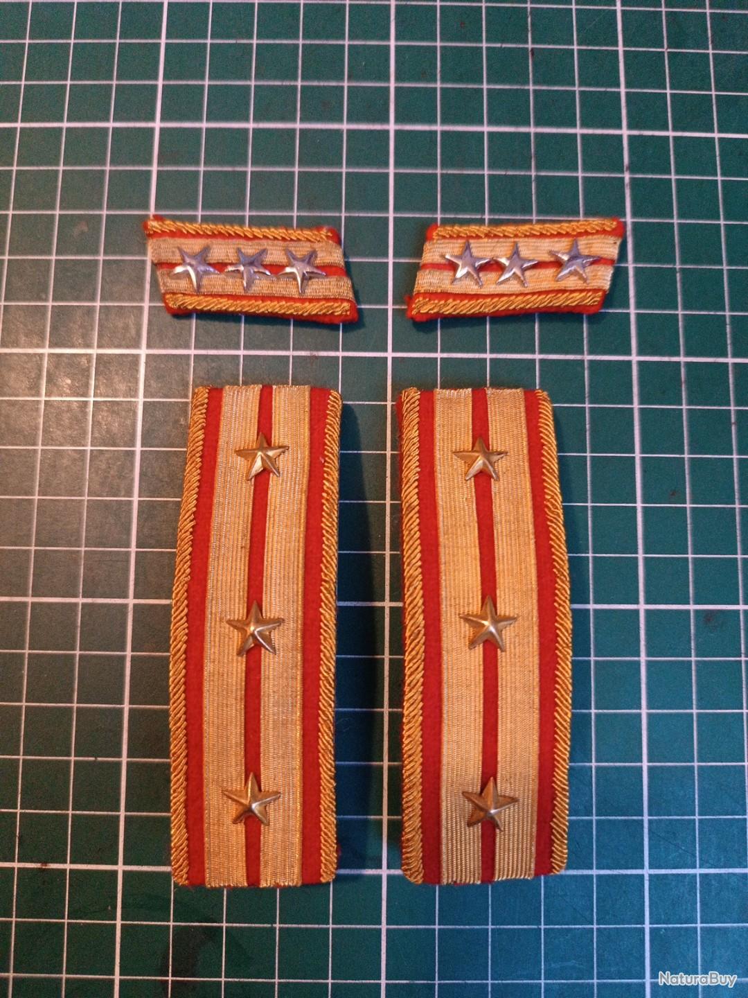 Lot De Militaria Japonais WW2 - Médailles Et équipement Soldat