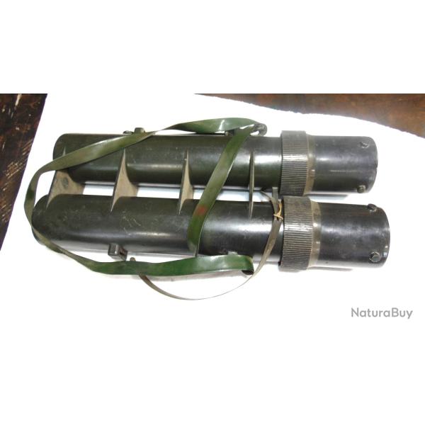 DOUBLE CONTENEUR � dos pour transport ROQUETTE OBUS anglais 1966