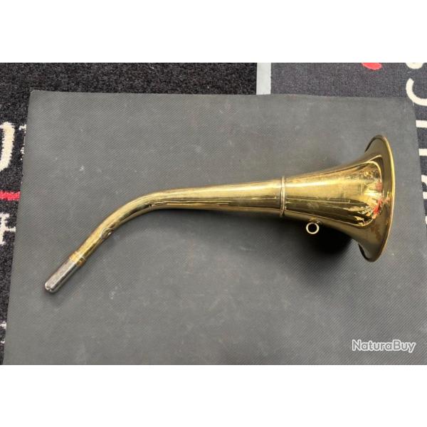 Corne en laition 50cm a vendre aux ench�re destockage chasse armurerie