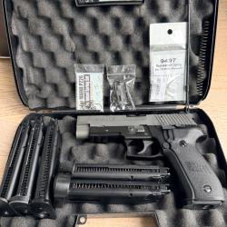 Sig Sauer P226 Inokatsu avec 6 chargeurs