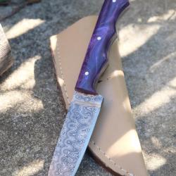 Couteau Skinner de Poche Lame Acier Damas 256 Couches Manche Purple Etui SimiliCuir Fab Artisanale01