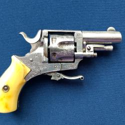 Revolver de poche type bulldog "Puppy" nickel&eacute; - 22 short - Belgique 19e si&egrave;cle