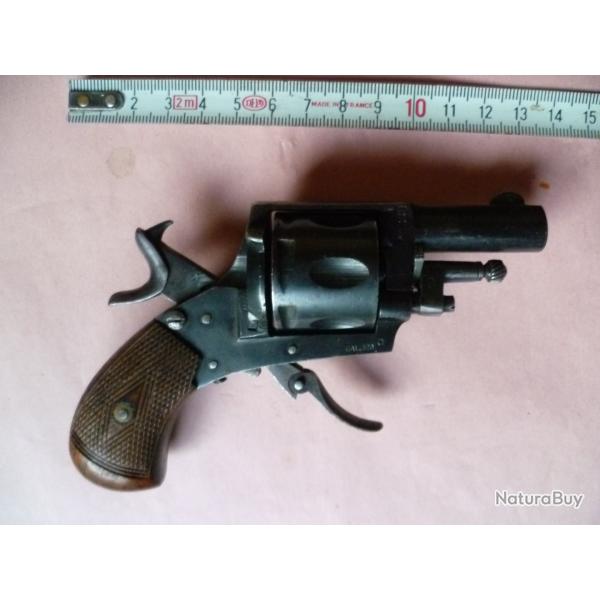TR�S BEAU REVOLVER BULLDOG 320 AVEC S�CURIT� FONCTIONNELLE, TR�S BON ETAT