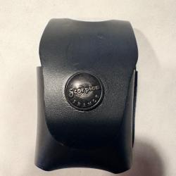 Porte de chargeur Barrier de marque scorpions