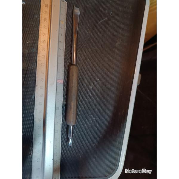 Ancien  tournevis armurier  sp�cial pour �crou a fente , �crou fendu de percuteur longuess cl�...