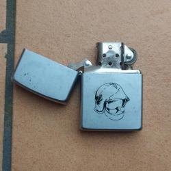 BRIQUET A ESSENCE ZIPPO DESSIN CASQUE SAPEUR POMPIER