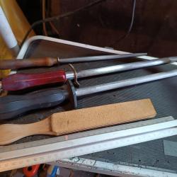 Lot aff&ucirc;tage professionnel couteau boucher chasseur etc vallorbe Fisher bargoin