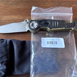 Grant & Gavin Hawk MUDD, 3.25" CTS-XHP Drop Point Blade, Carbon Fiber Handles with Gold Frames, neuf