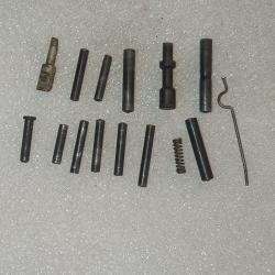 Lot de pi&egrave;ces CZ 83