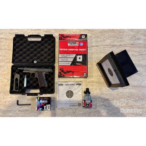 Pack COLT P1911 CO2 SwissArms 4,5 mm - Full m�tal blowback 1,7 J +mallette+billes+CO2+Porte Cible