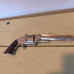 Revolver S & W num&eacute;ro 2 "tip up"