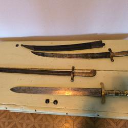 2 Glaives, 1 Sabre d'&eacute;poque