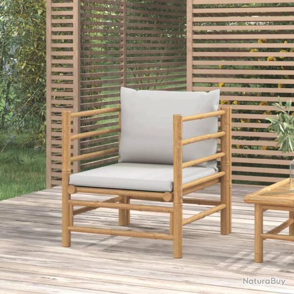 Canap� de jardin avec coussins gris clair bambou
