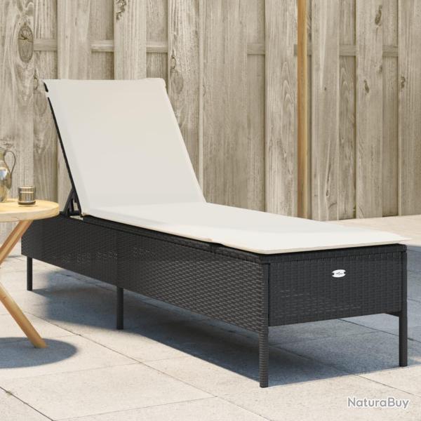 Chaise longue avec coussin noir r�sine tress�e