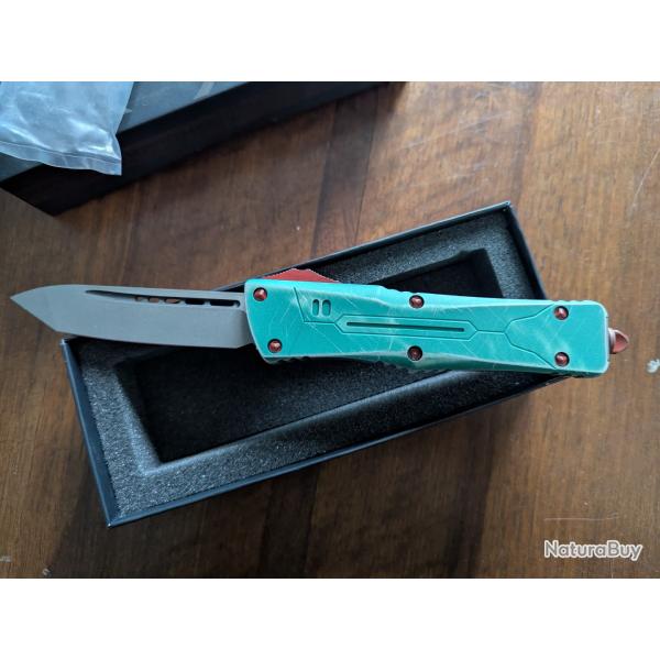 Microtech combat troodon