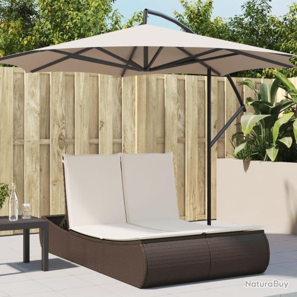 Chaise longue double avec coussins marron r�sine tress�e
